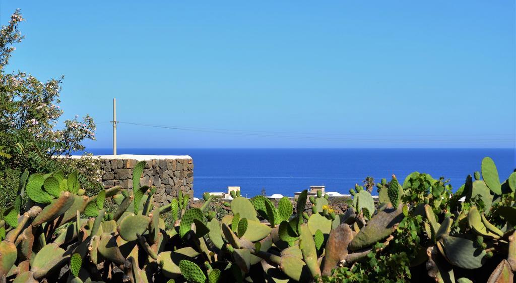 Ilha Preta Bed & Breakfast Pantelleria Island Екстер'єр фото